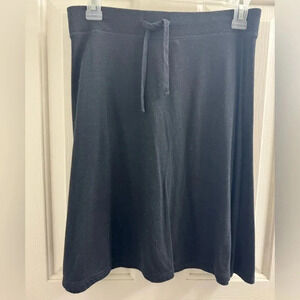 Old navy mini black skirt with elastic band size extra small